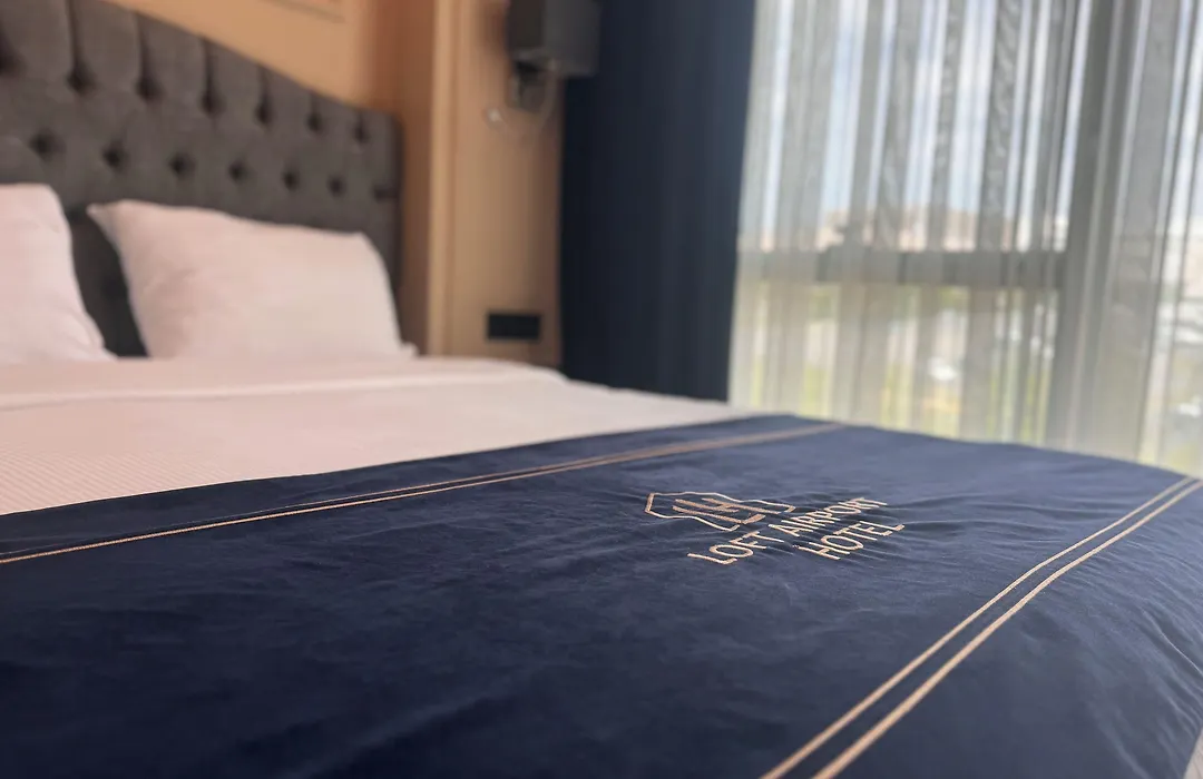 Airport Hotel & Private Trasportation Istanbul Airport-By Loft-1